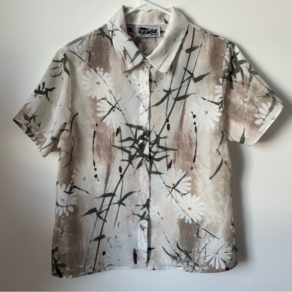 Sense Vintage Short Sleeve Ivory w/ Paint Design Funky Button Down Top - Picture 5 of 10
